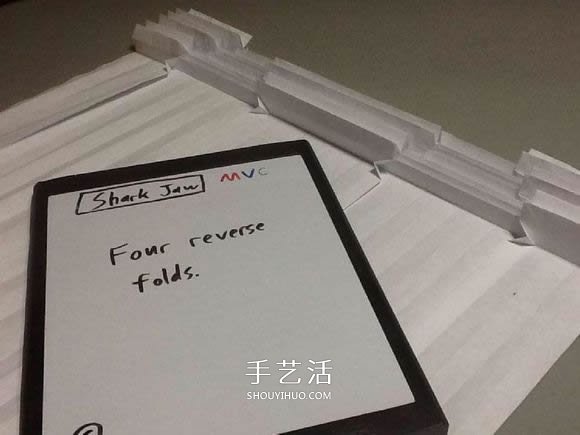 鲨鱼嘴的折纸方法图解 怎么折鲨鱼嘴步骤图(图32)