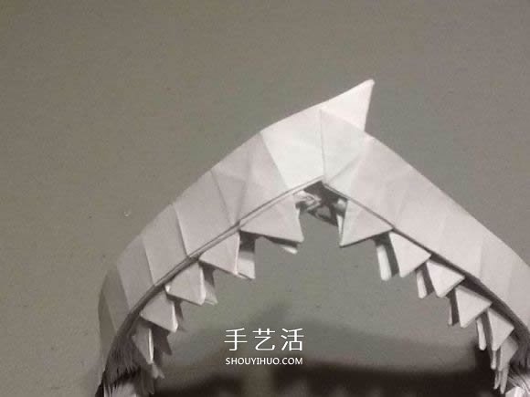 鲨鱼嘴的折纸方法图解 怎么折鲨鱼嘴步骤图(图66)