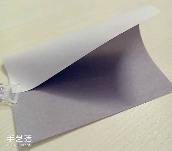 折纸折叠小刀的折法 手工折可折叠弹簧刀图解(图2) 折纸折叠小刀的折法 手工折可折叠弹簧刀图解(图2)