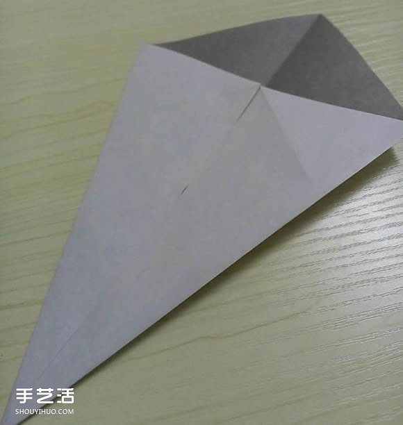 折纸折叠小刀的折法 手工折可折叠弹簧刀图解(图4) 折纸折叠小刀的折法 手工折可折叠弹簧刀图解(图4)