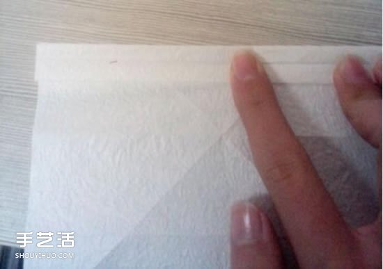美丽天使的折纸方法 手工折叠立体天使图解(图8) 美丽天使的折纸方法 手工折叠立体天使图解(图8)