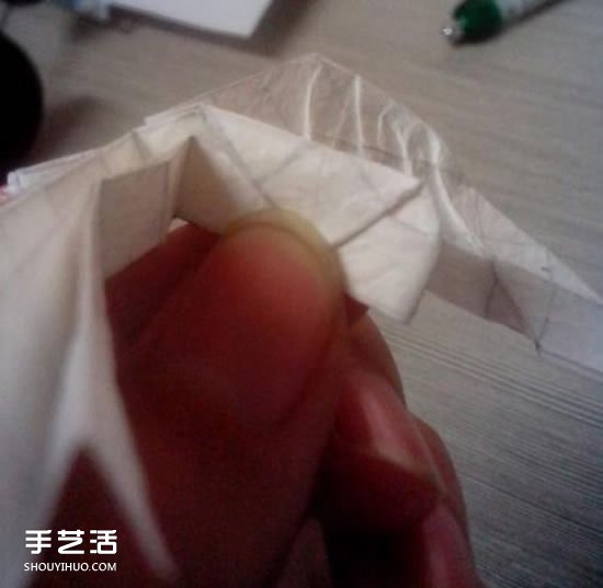 美丽天使的折纸方法 手工折叠立体天使图解(图35) 美丽天使的折纸方法 手工折叠立体天使图解(图35)