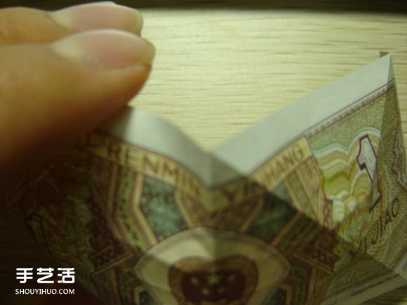 纸币折纸照相机图解 美金折相机的折法详解(图12) 纸币折纸照相机图解 美金折相机的折法详解(图12)