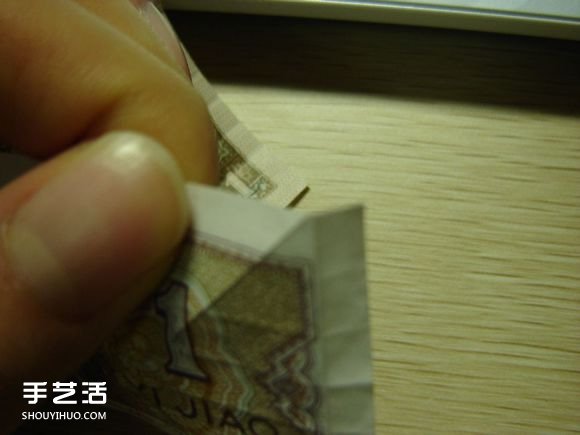 纸币折纸照相机图解 美金折相机的折法详解(图13) 纸币折纸照相机图解 美金折相机的折法详解(图13)
