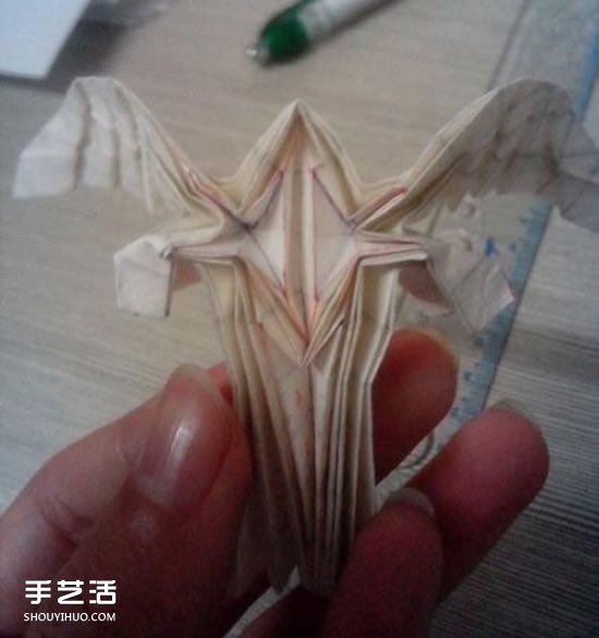 美丽天使的折纸方法 手工折叠立体天使图解(图39) 美丽天使的折纸方法 手工折叠立体天使图解(图39)