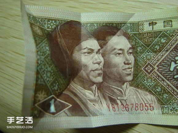 纸币折纸照相机图解 美金折相机的折法详解(图14) 纸币折纸照相机图解 美金折相机的折法详解(图14)