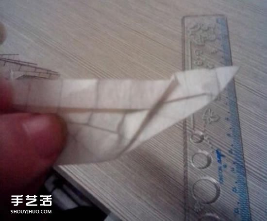 美丽天使的折纸方法 手工折叠立体天使图解(图32) 美丽天使的折纸方法 手工折叠立体天使图解(图32)