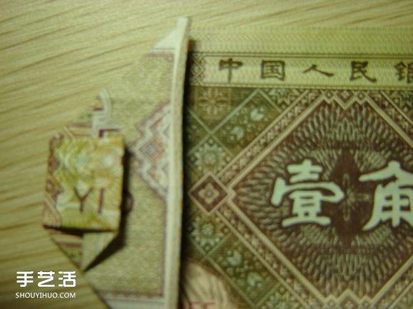 纸币折纸照相机图解 美金折相机的折法详解(图23) 纸币折纸照相机图解 美金折相机的折法详解(图23)