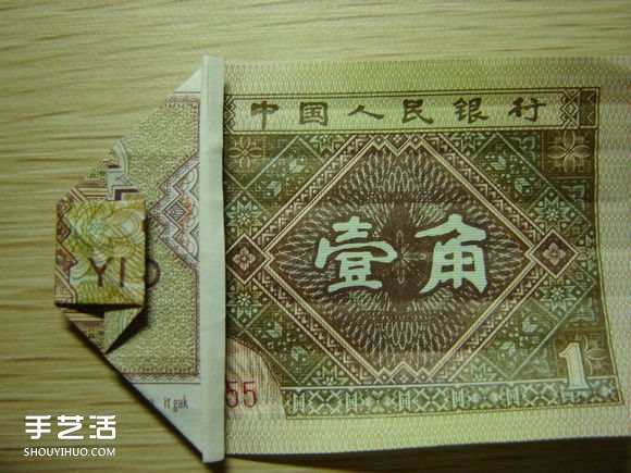 纸币折纸照相机图解 美金折相机的折法详解(图22) 纸币折纸照相机图解 美金折相机的折法详解(图22)