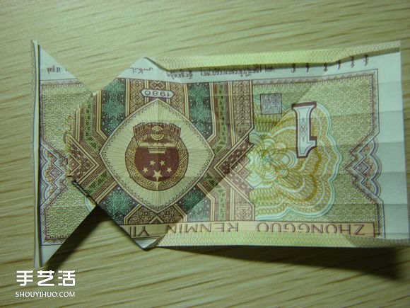 纸币折纸照相机图解 美金折相机的折法详解(图28) 纸币折纸照相机图解 美金折相机的折法详解(图28)