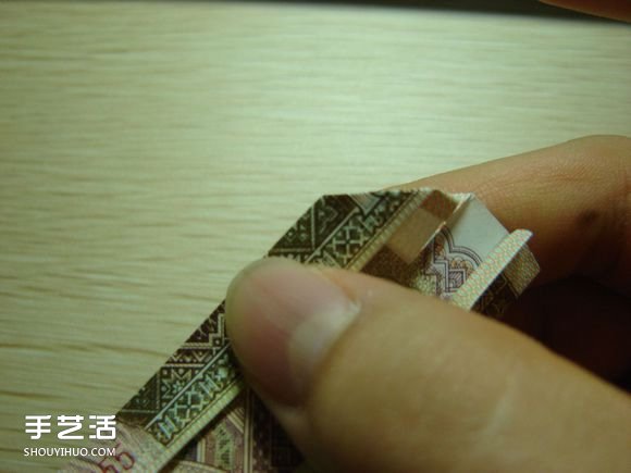 纸币折纸照相机图解 美金折相机的折法详解(图35) 纸币折纸照相机图解 美金折相机的折法详解(图35)