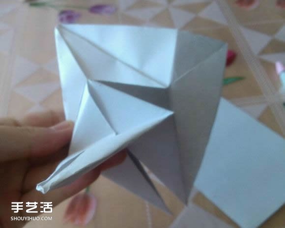 三角钢琴的折纸图解 怎么折立体三角钢琴步骤(图13) 三角钢琴的折纸图解 怎么折立体三角钢琴步骤(图13)