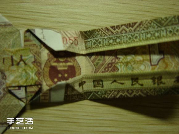 纸币折纸照相机图解 美金折相机的折法详解(图37) 纸币折纸照相机图解 美金折相机的折法详解(图37)