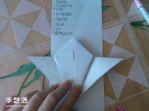 三角钢琴的折纸图解 怎么折立体三角钢琴步骤(图18) 三角钢琴的折纸图解 怎么折立体三角钢琴步骤(图18)