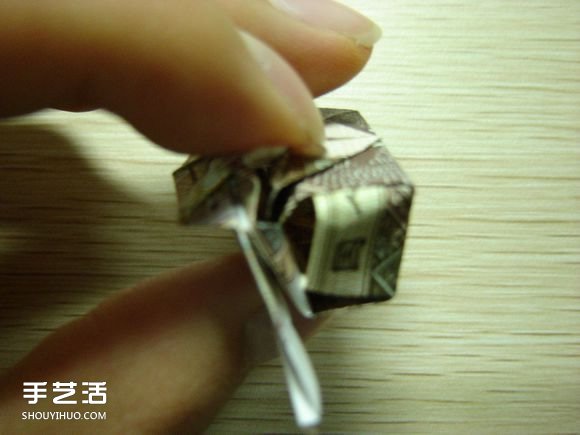 纸币折纸照相机图解 美金折相机的折法详解(图60) 纸币折纸照相机图解 美金折相机的折法详解(图60)