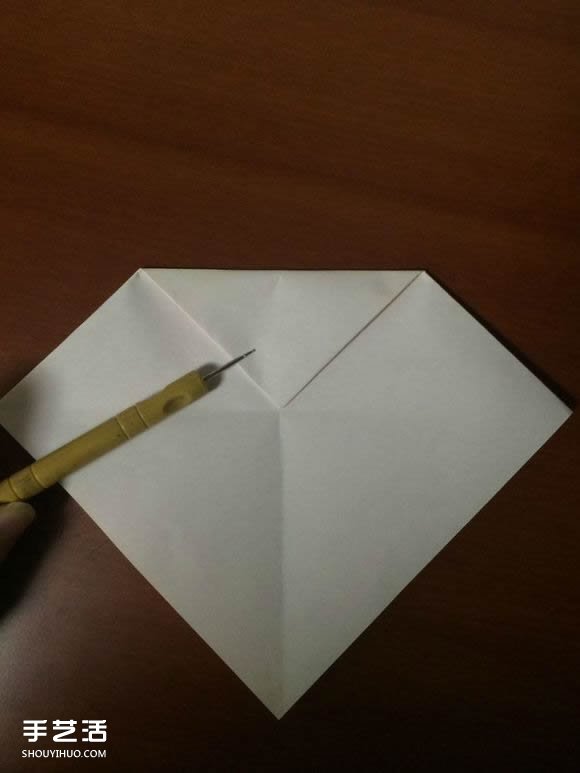 怎么折跑车的教程 手工跑车折纸方法图解(图10) 怎么折跑车的教程 手工跑车折纸方法图解(图10)