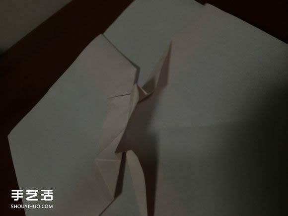 怎么折跑车的教程 手工跑车折纸方法图解(图18) 怎么折跑车的教程 手工跑车折纸方法图解(图18)