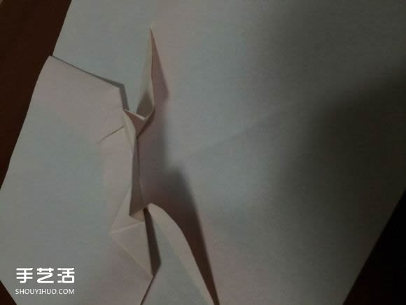 怎么折跑车的教程 手工跑车折纸方法图解(图19) 怎么折跑车的教程 手工跑车折纸方法图解(图19)
