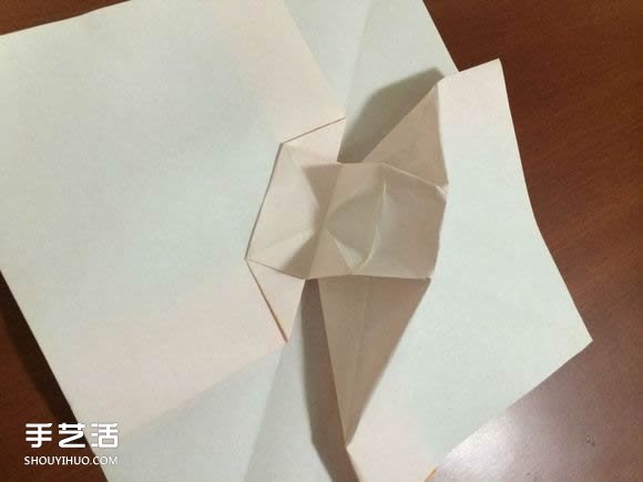怎么折跑车的教程 手工跑车折纸方法图解(图20) 怎么折跑车的教程 手工跑车折纸方法图解(图20)