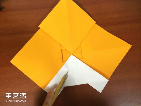 怎么折跑车的教程 手工跑车折纸方法图解(图23) 怎么折跑车的教程 手工跑车折纸方法图解(图23)