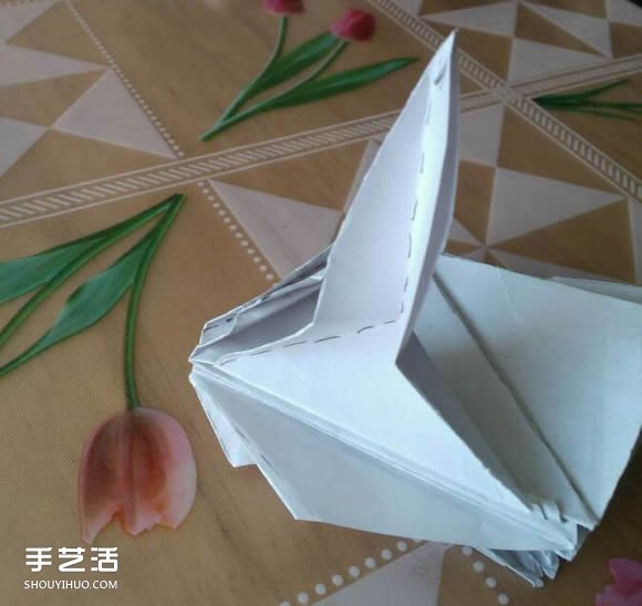 三角钢琴的折纸图解 怎么折立体三角钢琴步骤(图84) 三角钢琴的折纸图解 怎么折立体三角钢琴步骤(图84)
