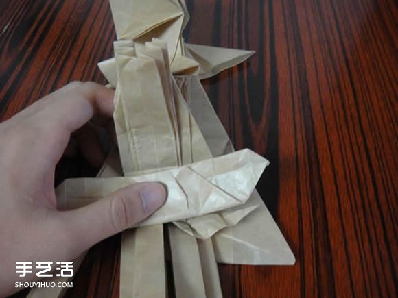 灼眼的夏娜折纸图解 动漫人物夏娜折纸教程(图30) 灼眼的夏娜折纸图解 动漫人物夏娜折纸教程(图30)