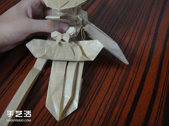 灼眼的夏娜折纸图解 动漫人物夏娜折纸教程(图34) 灼眼的夏娜折纸图解 动漫人物夏娜折纸教程(图34)
