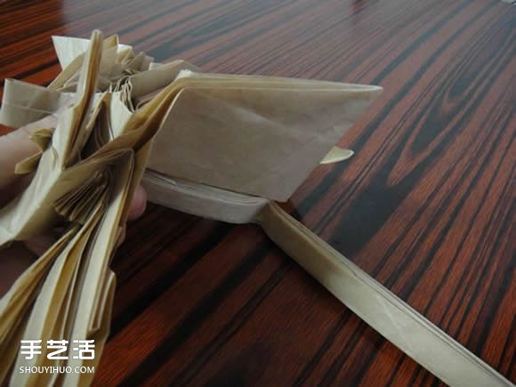 灼眼的夏娜折纸图解 动漫人物夏娜折纸教程(图32) 灼眼的夏娜折纸图解 动漫人物夏娜折纸教程(图32)