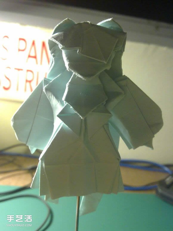 折纸初音未来的详细图解 初音未来的折法过程(图2) 折纸初音未来的详细图解 初音未来的折法过程(图2)