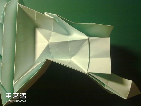 折纸初音未来的详细图解 初音未来的折法过程(图19) 折纸初音未来的详细图解 初音未来的折法过程(图19)