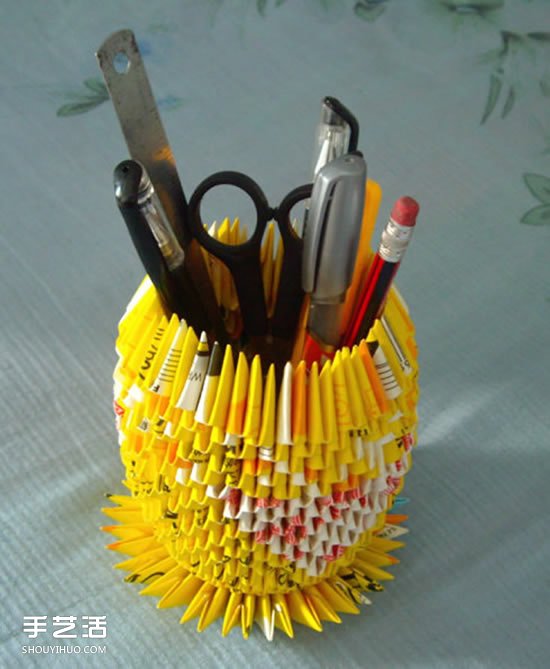 三角插笔筒步骤图解 三角插菠萝笔筒的具体插法 - 诺云双维造物网