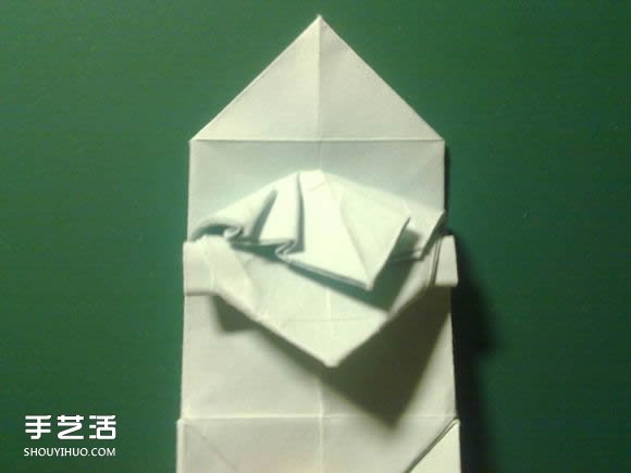 折纸初音未来的详细图解 初音未来的折法过程(图26) 折纸初音未来的详细图解 初音未来的折法过程(图26)
