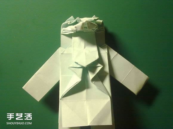 折纸初音未来的详细图解 初音未来的折法过程(图40) 折纸初音未来的详细图解 初音未来的折法过程(图40)