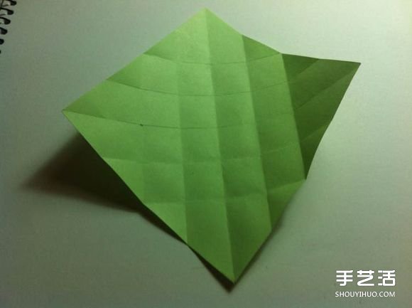 一张纸折四叶草图解 创意四叶草的折法步骤(图4) 一张纸折四叶草图解 创意四叶草的折法步骤(图4)