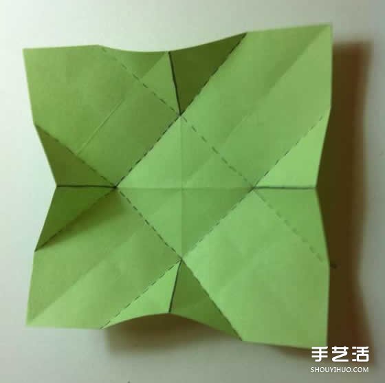 一张纸折四叶草图解 创意四叶草的折法步骤(图8) 一张纸折四叶草图解 创意四叶草的折法步骤(图8)