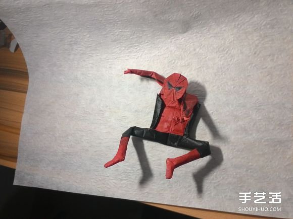 怎么折蜘蛛侠图解教程 复杂蜘蛛侠的折法步骤(图2) 怎么折蜘蛛侠图解教程 复杂蜘蛛侠的折法步骤(图2)