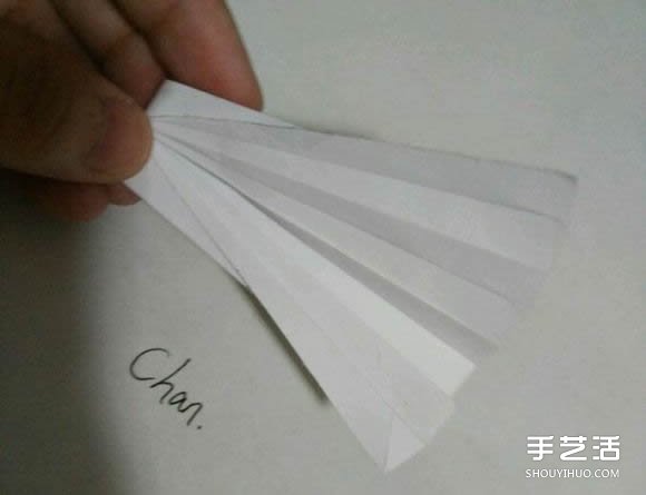 折纸婚纱裙的折法图解 婚纱的折纸方法步骤(图8) 折纸婚纱裙的折法图解 婚纱的折纸方法步骤(图8)