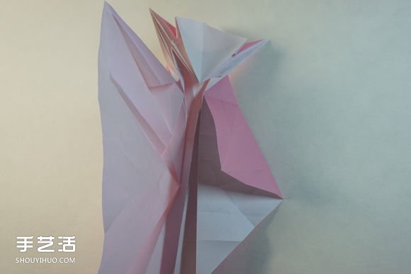 折纸女孩的步骤图解 复杂女生的折法教程(图33) 折纸女孩的步骤图解 复杂女生的折法教程(图33)