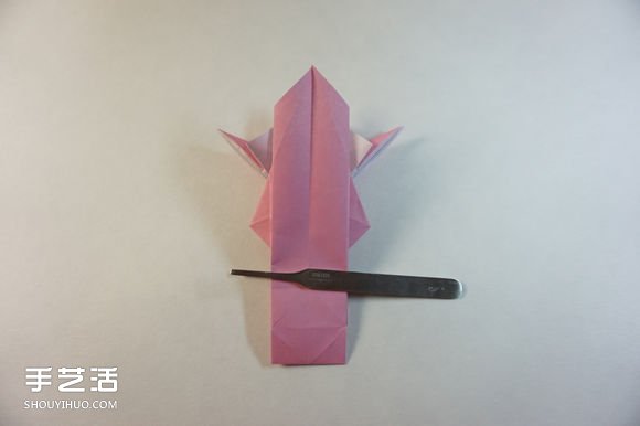 折纸女孩的步骤图解 复杂女生的折法教程(图37) 折纸女孩的步骤图解 复杂女生的折法教程(图37)