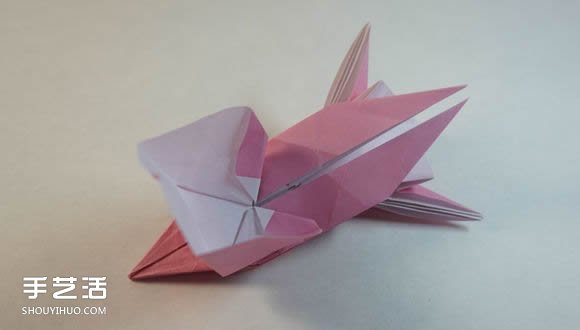 折纸女孩的步骤图解 复杂女生的折法教程(图45) 折纸女孩的步骤图解 复杂女生的折法教程(图45)