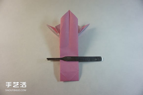 折纸女孩的步骤图解 复杂女生的折法教程(图38) 折纸女孩的步骤图解 复杂女生的折法教程(图38)