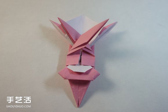 折纸女孩的步骤图解 复杂女生的折法教程(图50) 折纸女孩的步骤图解 复杂女生的折法教程(图50)