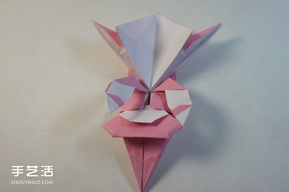 折纸女孩的步骤图解 复杂女生的折法教程(图53) 折纸女孩的步骤图解 复杂女生的折法教程(图53)