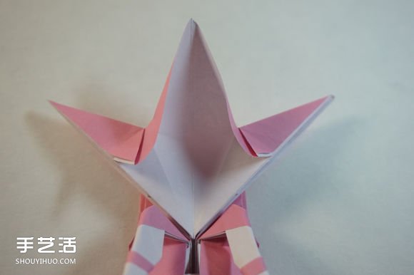 折纸女孩的步骤图解 复杂女生的折法教程(图55) 折纸女孩的步骤图解 复杂女生的折法教程(图55)