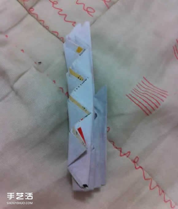 骷髅手骨的折纸方法图解 万圣节恐怖骷髅手折法(图11) 骷髅手骨的折纸方法图解 万圣节恐怖骷髅手折法(图11)