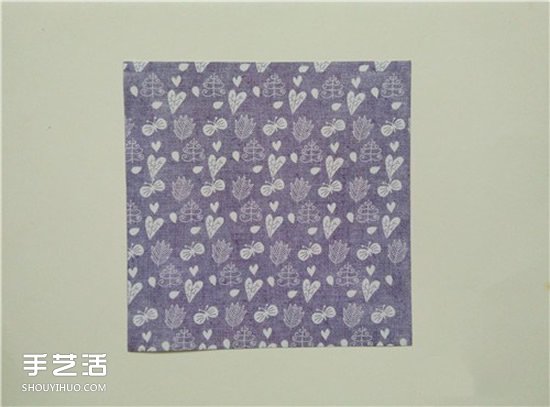 扑克牌黑桃和梅花花色的折纸方法图解(图1) 扑克牌黑桃和梅花花色的折纸方法图解(图1)