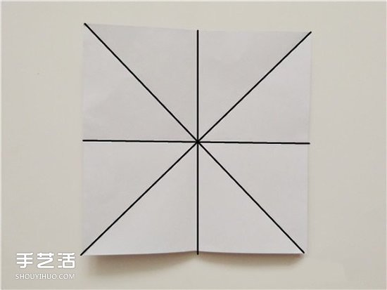 扑克牌黑桃和梅花花色的折纸方法图解(图2) 扑克牌黑桃和梅花花色的折纸方法图解(图2)