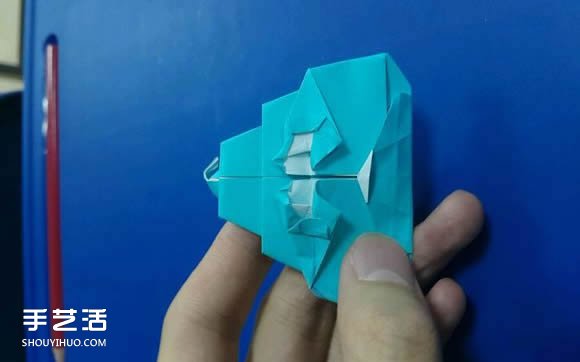卡通大便折纸图解教程 手工屎的折法步骤图(图21) 卡通大便折纸图解教程 手工屎的折法步骤图(图21)