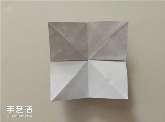 扑克牌黑桃和梅花花色的折纸方法图解(图14) 扑克牌黑桃和梅花花色的折纸方法图解(图14)