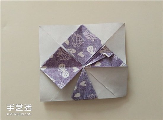 扑克牌黑桃和梅花花色的折纸方法图解(图23) 扑克牌黑桃和梅花花色的折纸方法图解(图23)